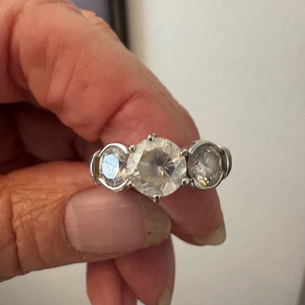 Classic Sterling Silver Three-Stone Ring with Sparkling Cubic zirconia